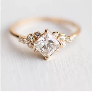 Dainty cubic zirconia ring
